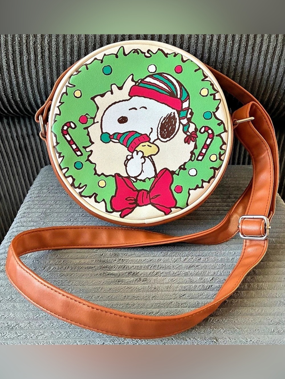 Loungefly Hot Topic Peanuts Snoopy Woodstock Wreath Crossbody Bag Christmas